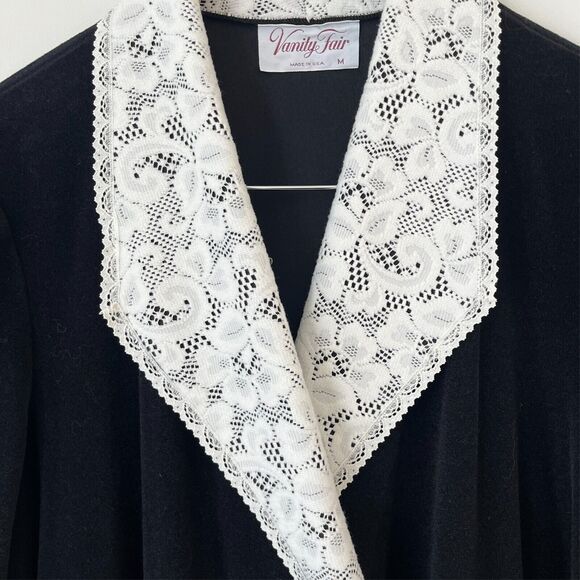 VTG 80s Vanity Fair Velour Maxi Dressing Gown Black Robe Housecoat Lace Trim M - Picture 4 of 10